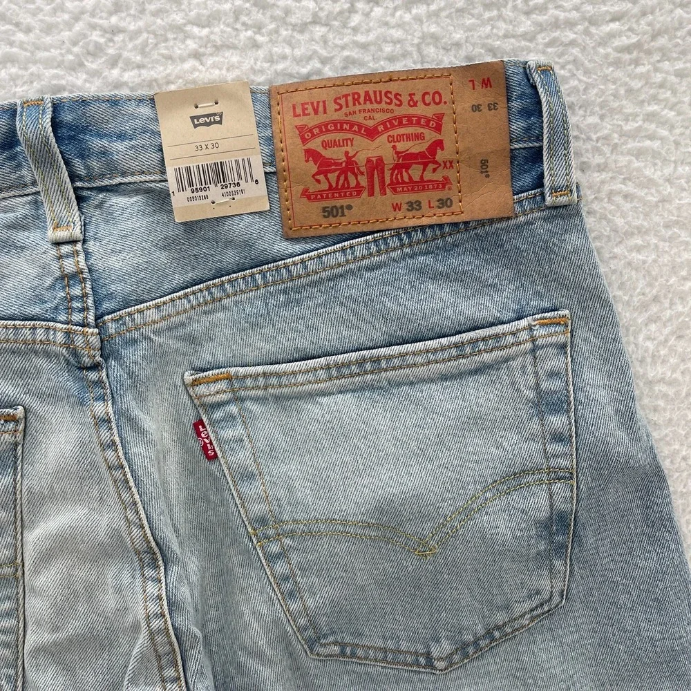 Levis 501 Jeans Mens 33x30 Blue Original Button Fly Distressed Denim Grunge Y2K